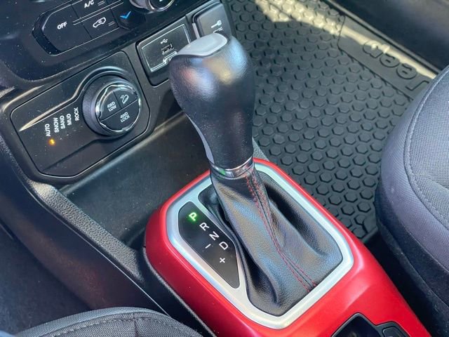 Used 2019 Jeep Renegade Trailhawk w/ Cold Weather Group II image 23