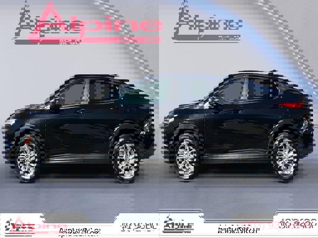 Used 2024 Buick Envista Preferred w/ Convenience I Package image 2