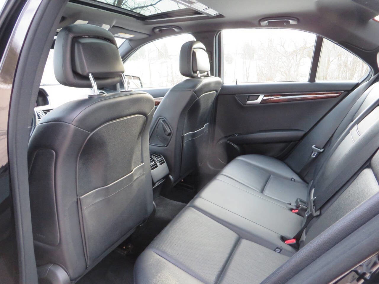 Used 2012 Mercedes-Benz C 300 4MATIC Sedan image 11