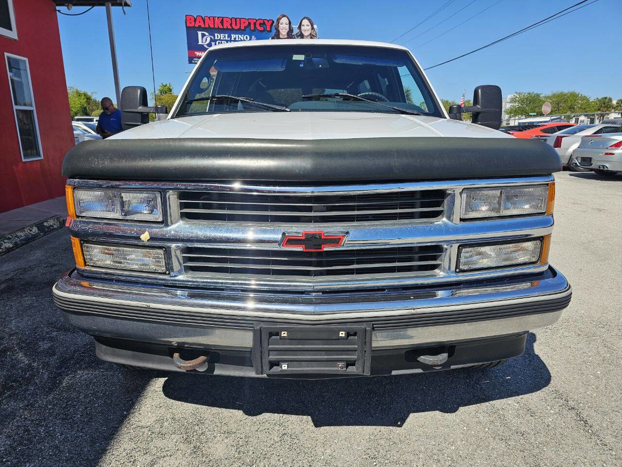 Used 1995 Chevrolet Suburban 4WD image 8