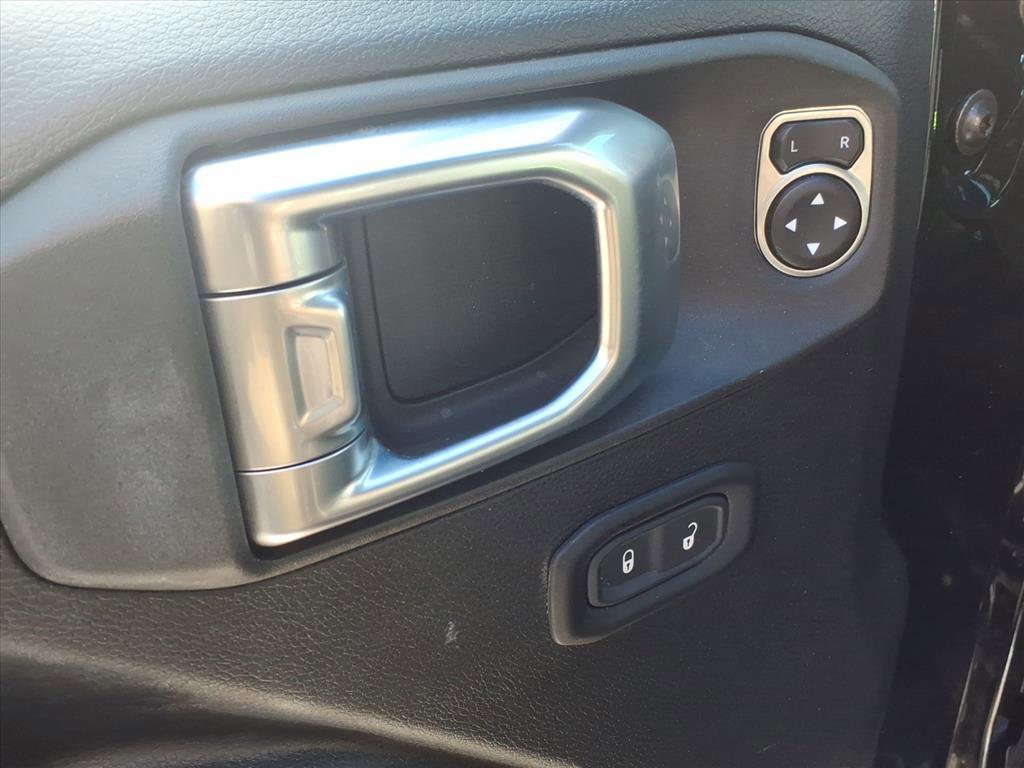 Used 2022 Jeep Wrangler Unlimited Rubicon w/ Cold Weather Group image 25