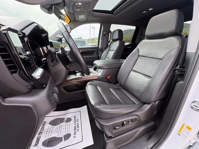Used 2025 Chevrolet Silverado 1500 LT Trail Boss w/ Convenience Package II AWD/4WD image 26
