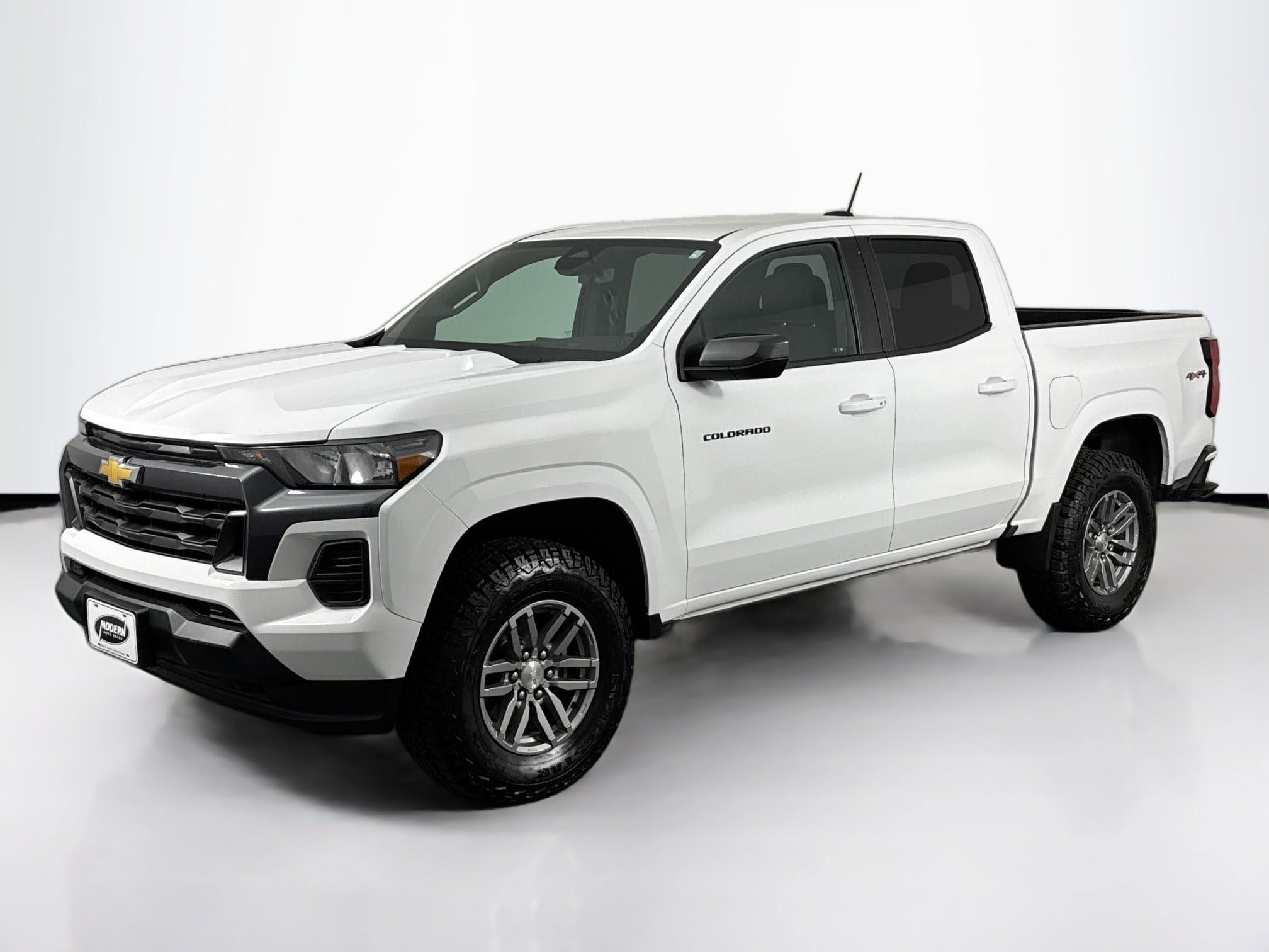 Used 2023 Chevrolet Colorado LT AWD/4WD image 10