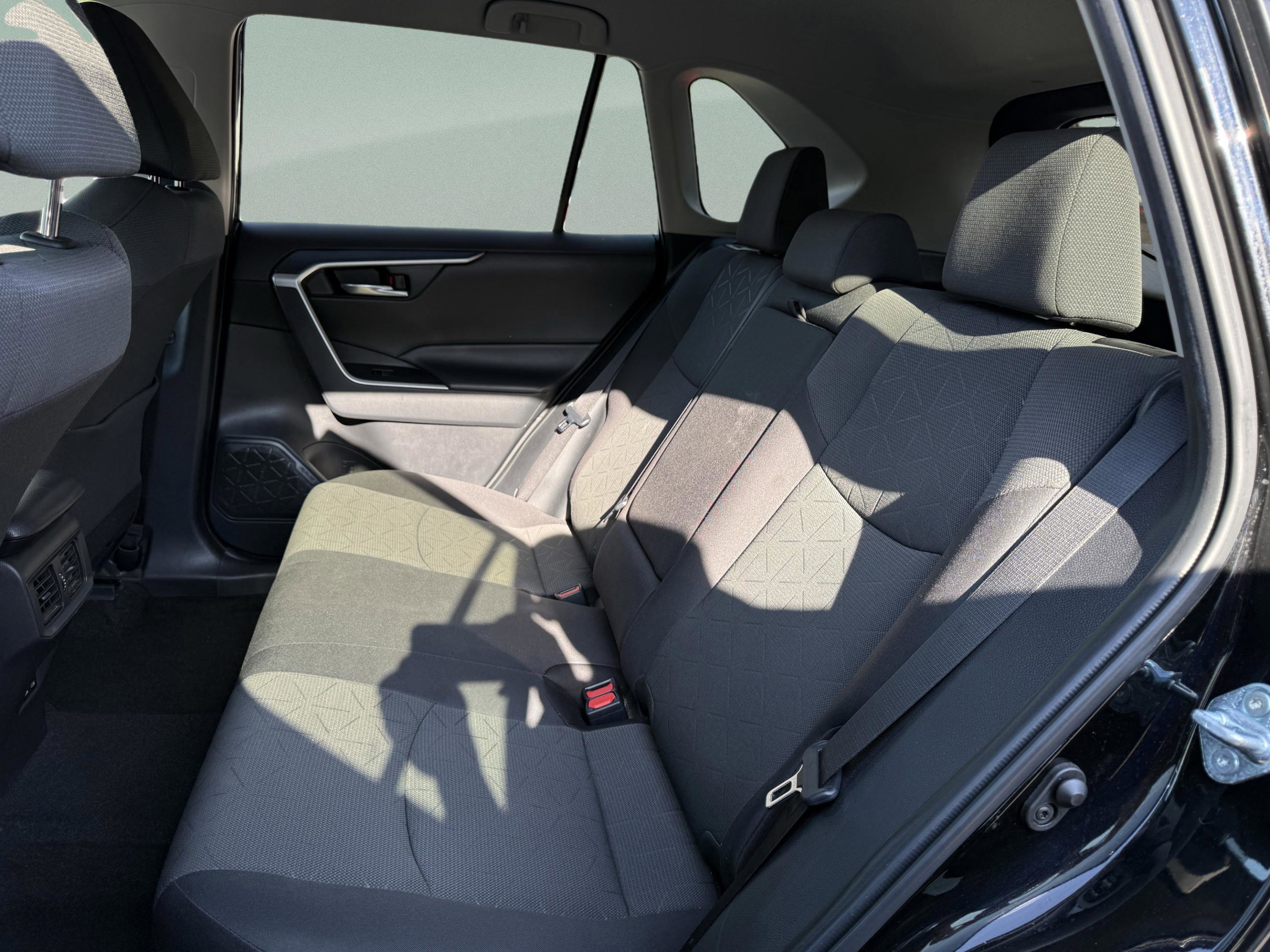 Used 2024 Toyota RAV4 XLE image 26