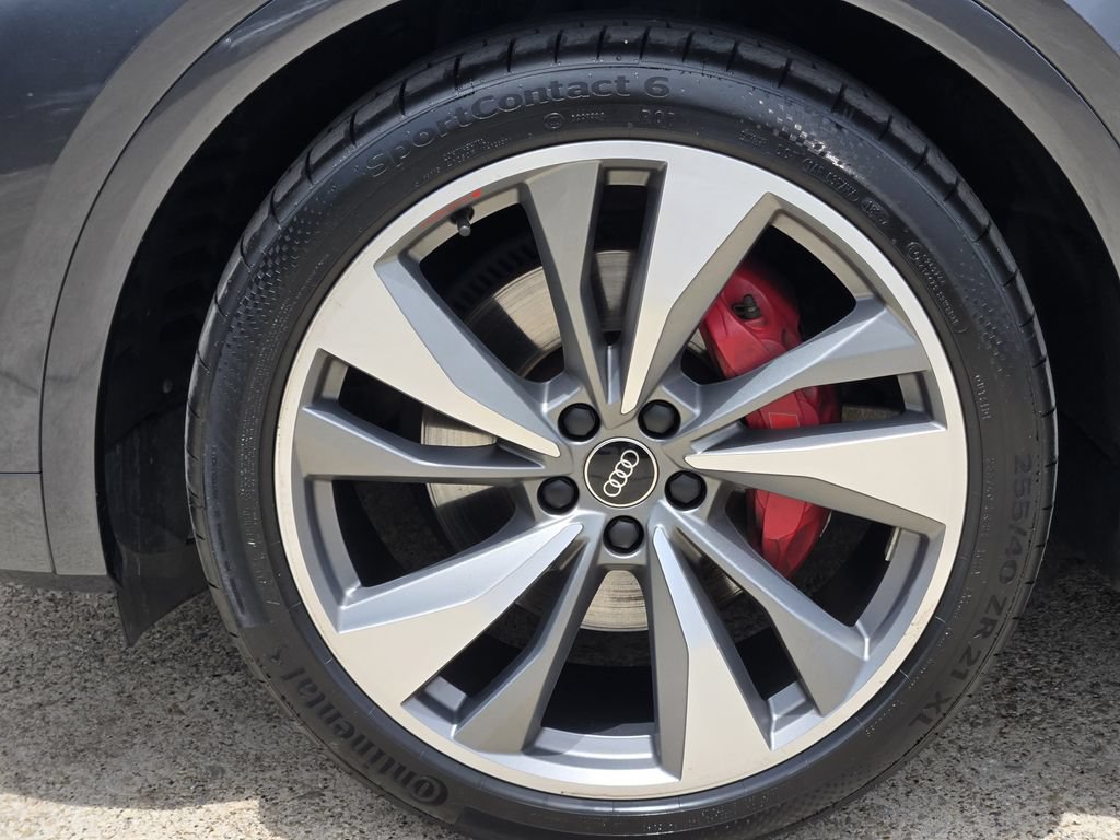 Certified 2023 Audi SQ5 Premium Plus w/ Premium Plus Package AWD/4WD image 15