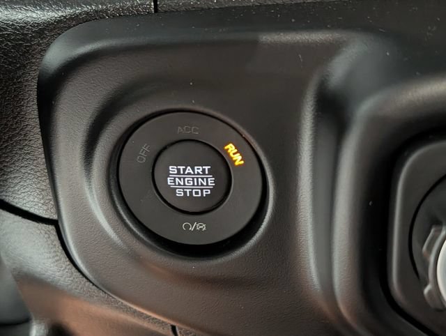 Used 2023 Jeep Gladiator Sport AWD/4WD image 23