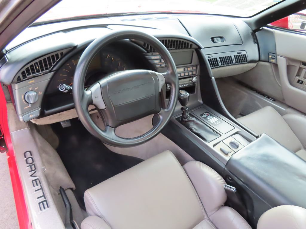 Used 1991 Chevrolet Corvette Coupe image 19