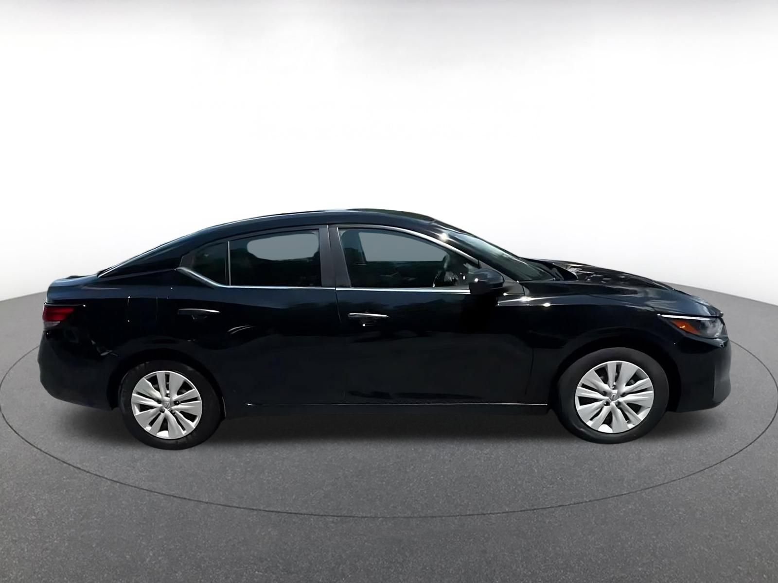 Used 2025 Nissan Sentra S FWD image 15