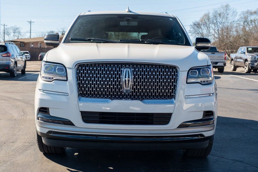 Used 2023 Lincoln Navigator Reserve video 2