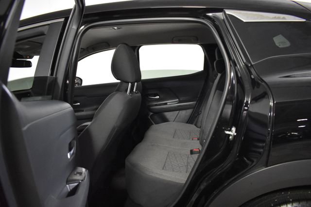 Certified 2025 Nissan Kicks SV AWD/4WD image 26