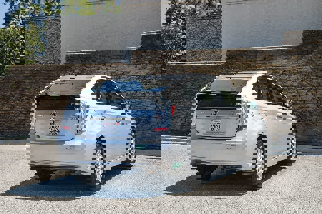 Used 2015 Toyota Prius Prime Plug-In Hybrid image 7