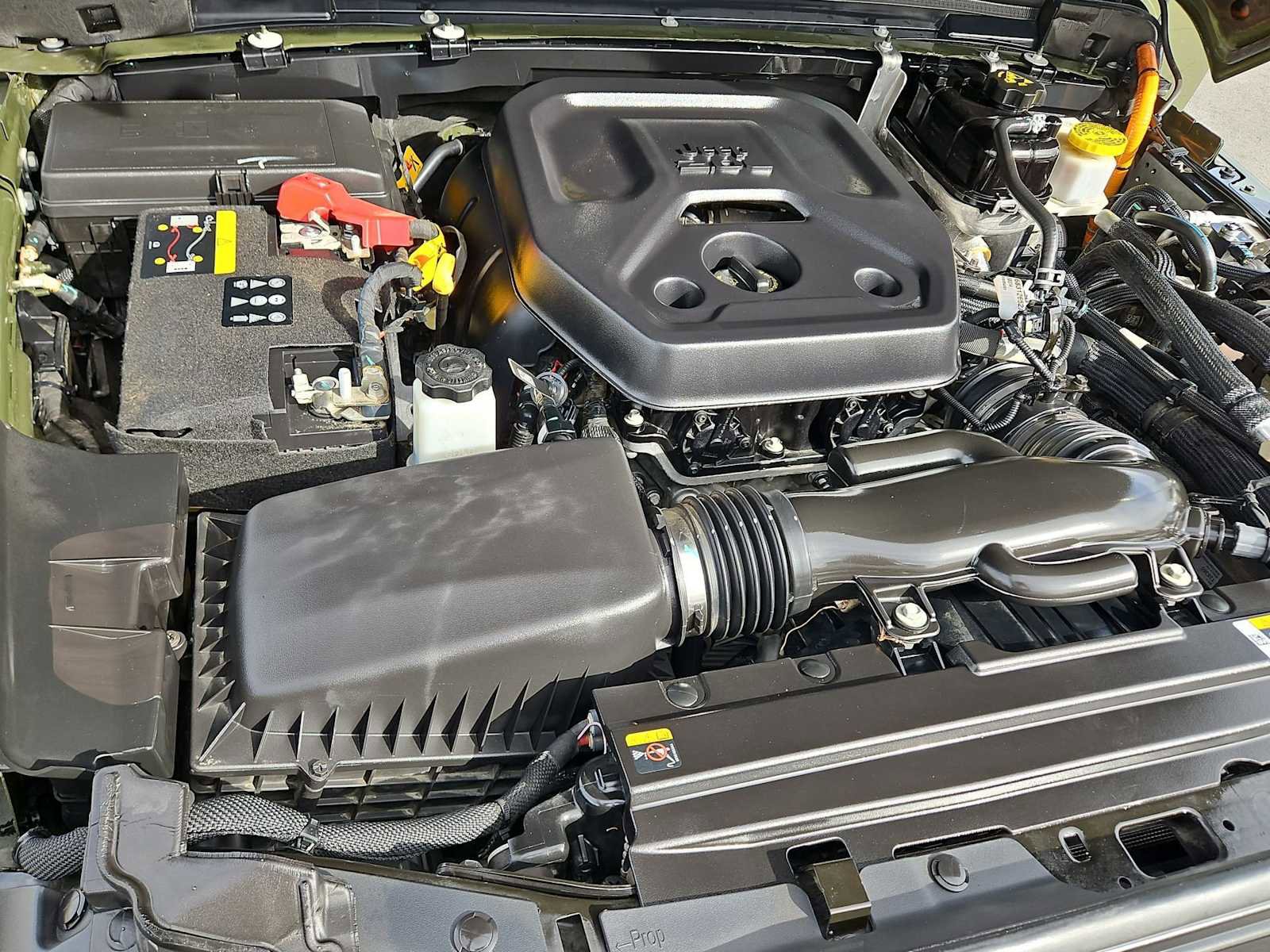 Used 2023 Jeep Wrangler Unlimited w/ 8.4" Radio Group image 14