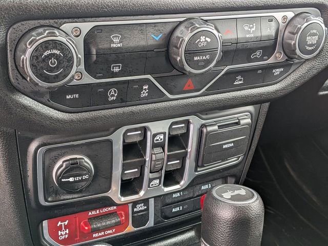 Certified 2025 Jeep Wrangler Willys image 21