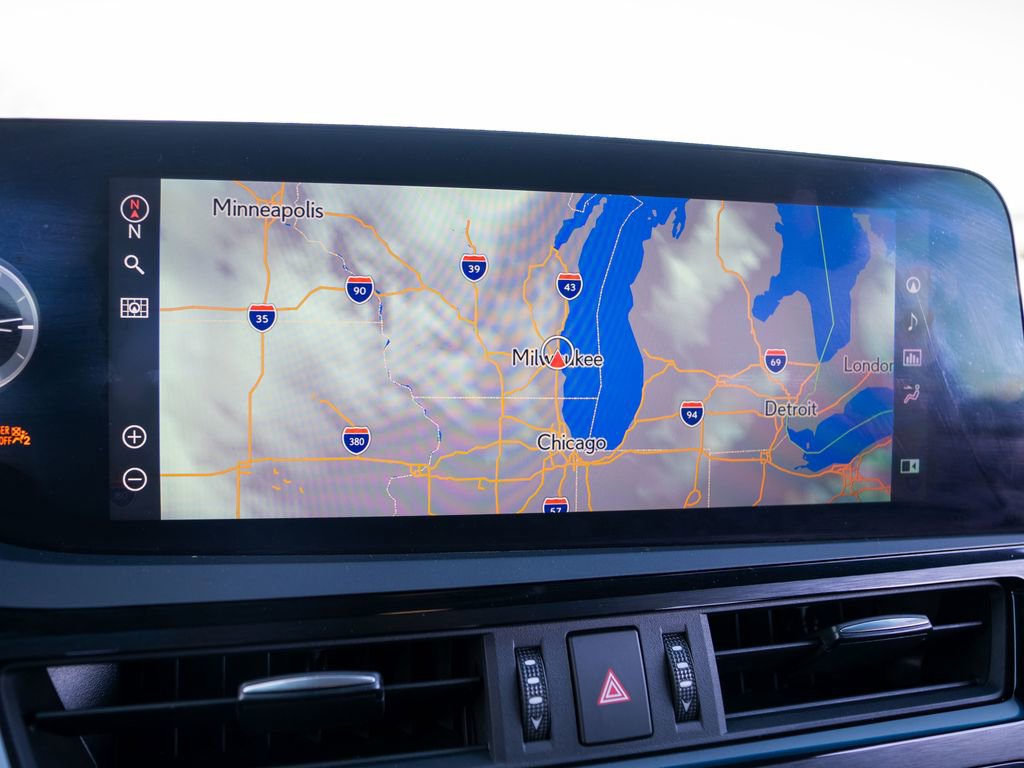 Certified 2022 Lexus ES 300h F Sport w/ Accessory Package 2 image 30