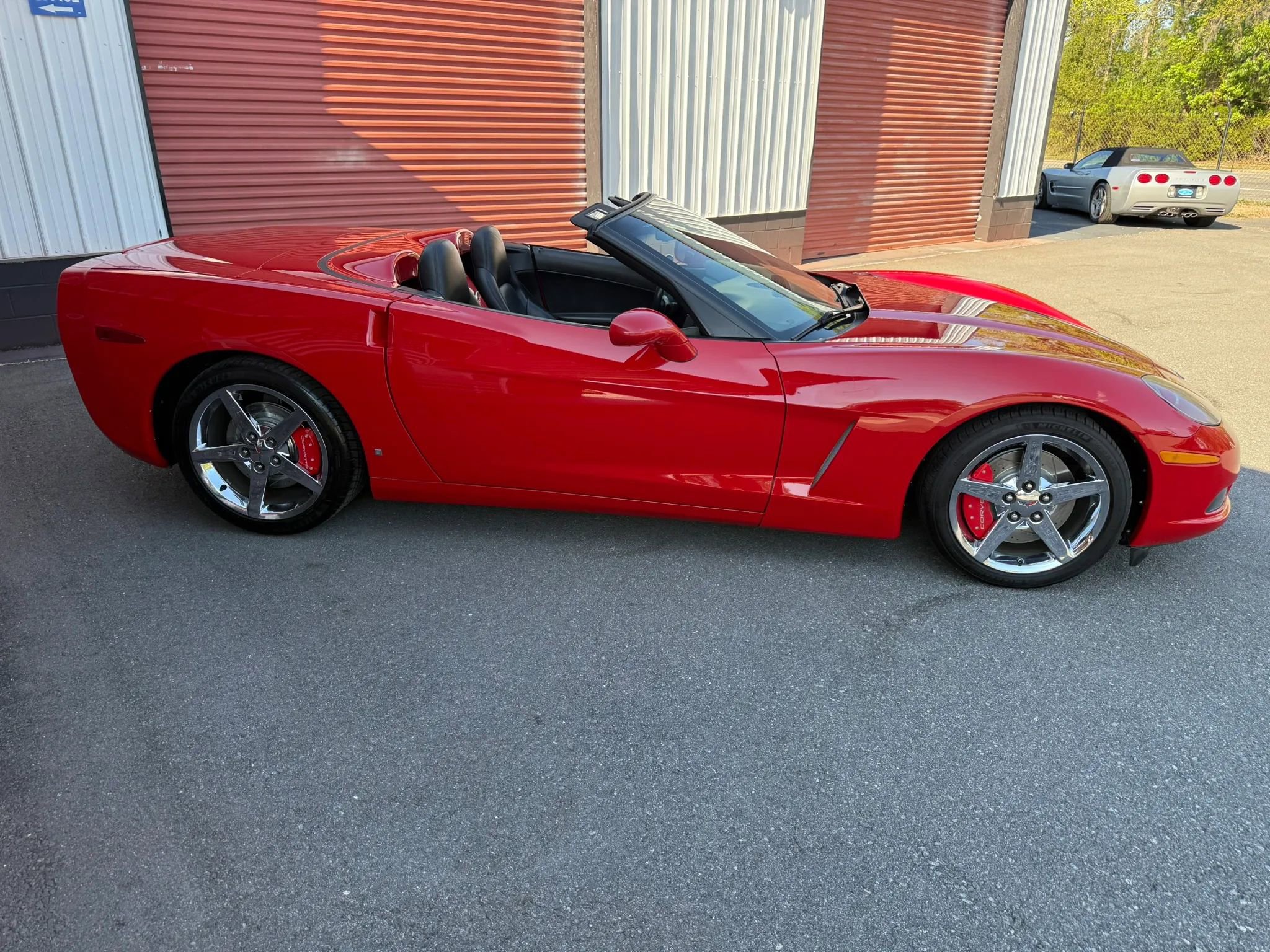 Used 2006 Chevrolet Corvette Convertible w/ Preferred Equipment Group RWD image 14