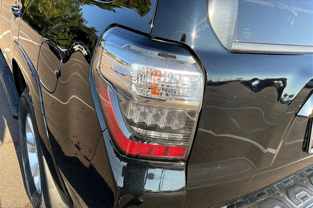 Used 2018 Toyota 4Runner SR5 Premium image 30