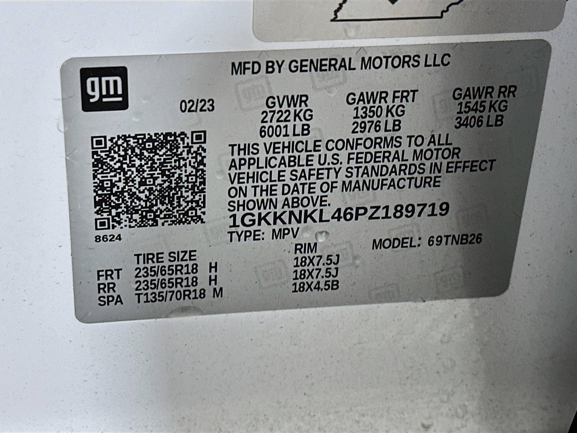 Used 2023 GMC Acadia SLE w/ Driver Convenience Package image 12