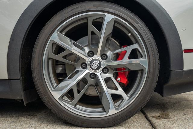 Used 2024 Porsche Taycan 4S w/ Premium Package AWD/4WD image 58