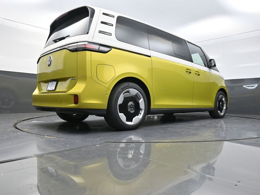 New 2025 Volkswagen ID. Buzz Pro S Plus AWD/4WD image 27