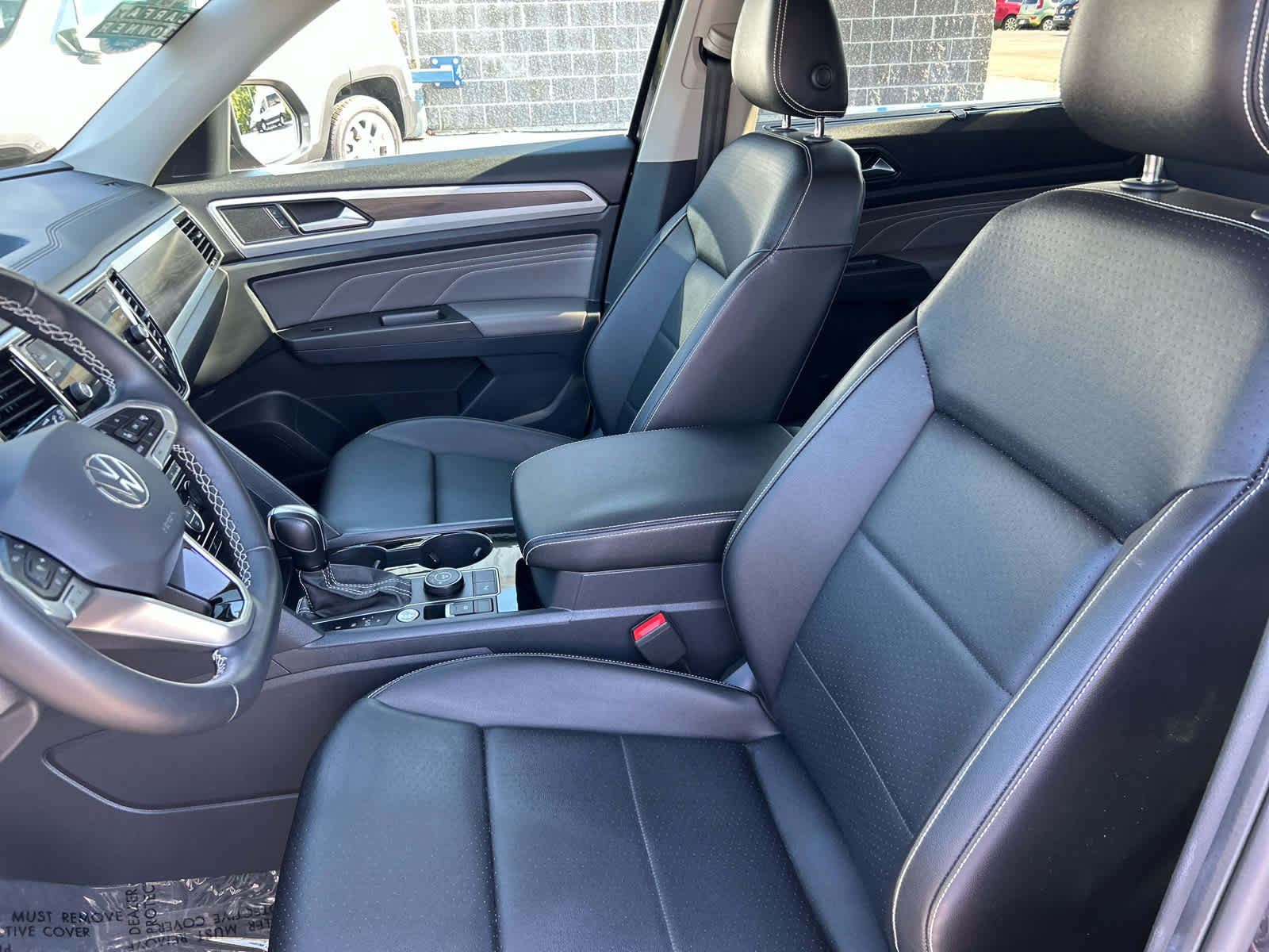 Used 2023 Volkswagen Atlas SE AWD/4WD image 13