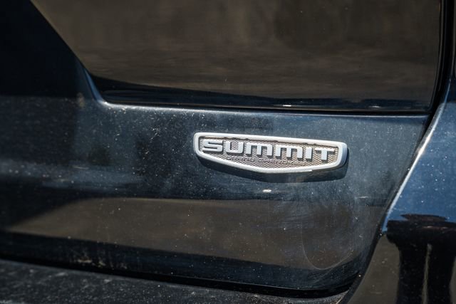 Used 2023 Jeep Grand Cherokee L Summit AWD/4WD image 11