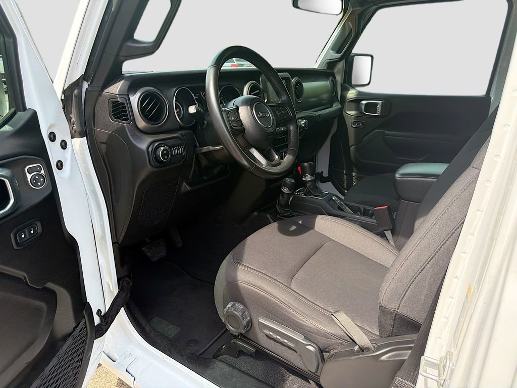 Used 2022 Jeep Gladiator Sport AWD/4WD image 23