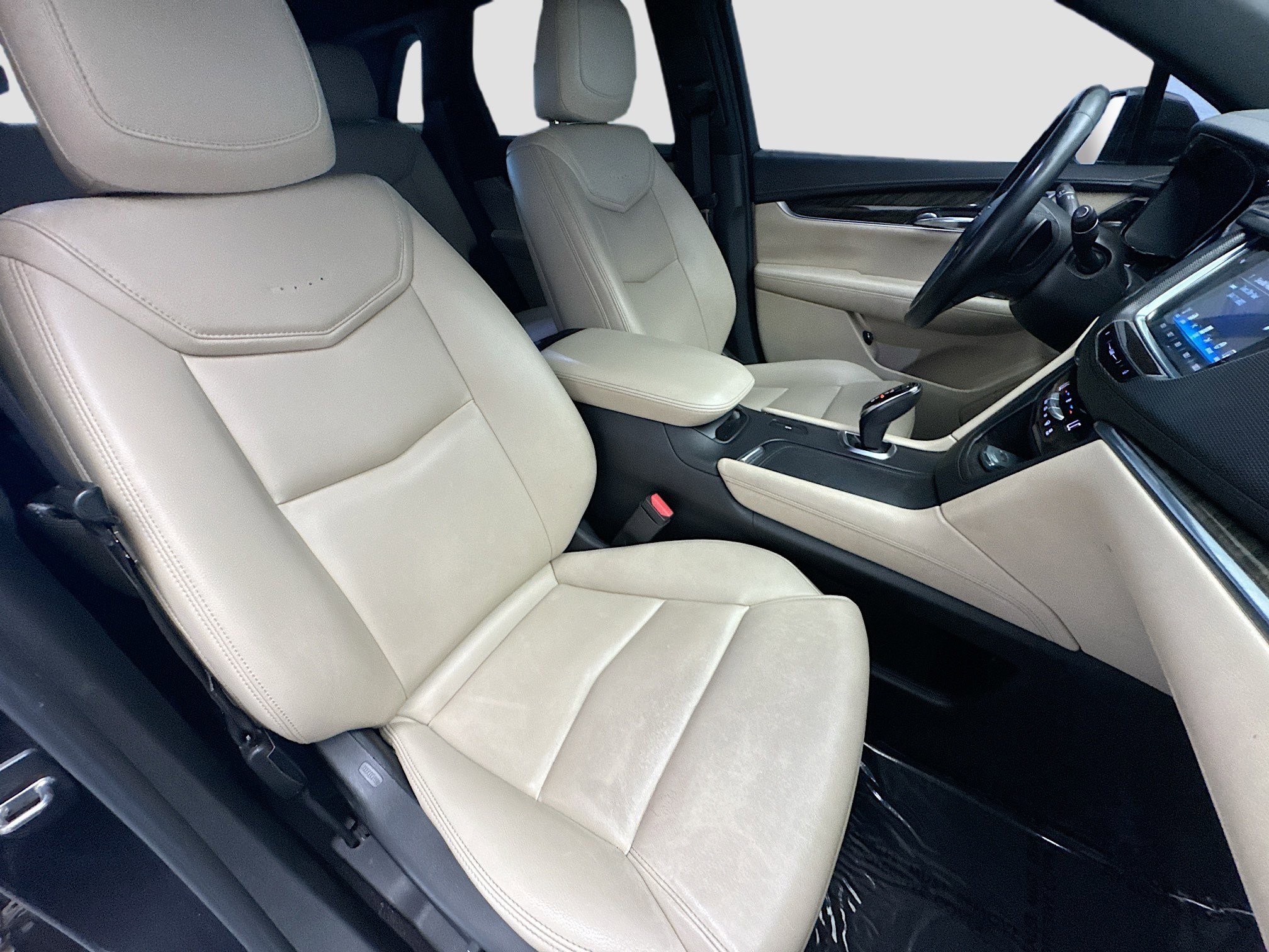 Used 2017 Cadillac XT5 FWD image 15