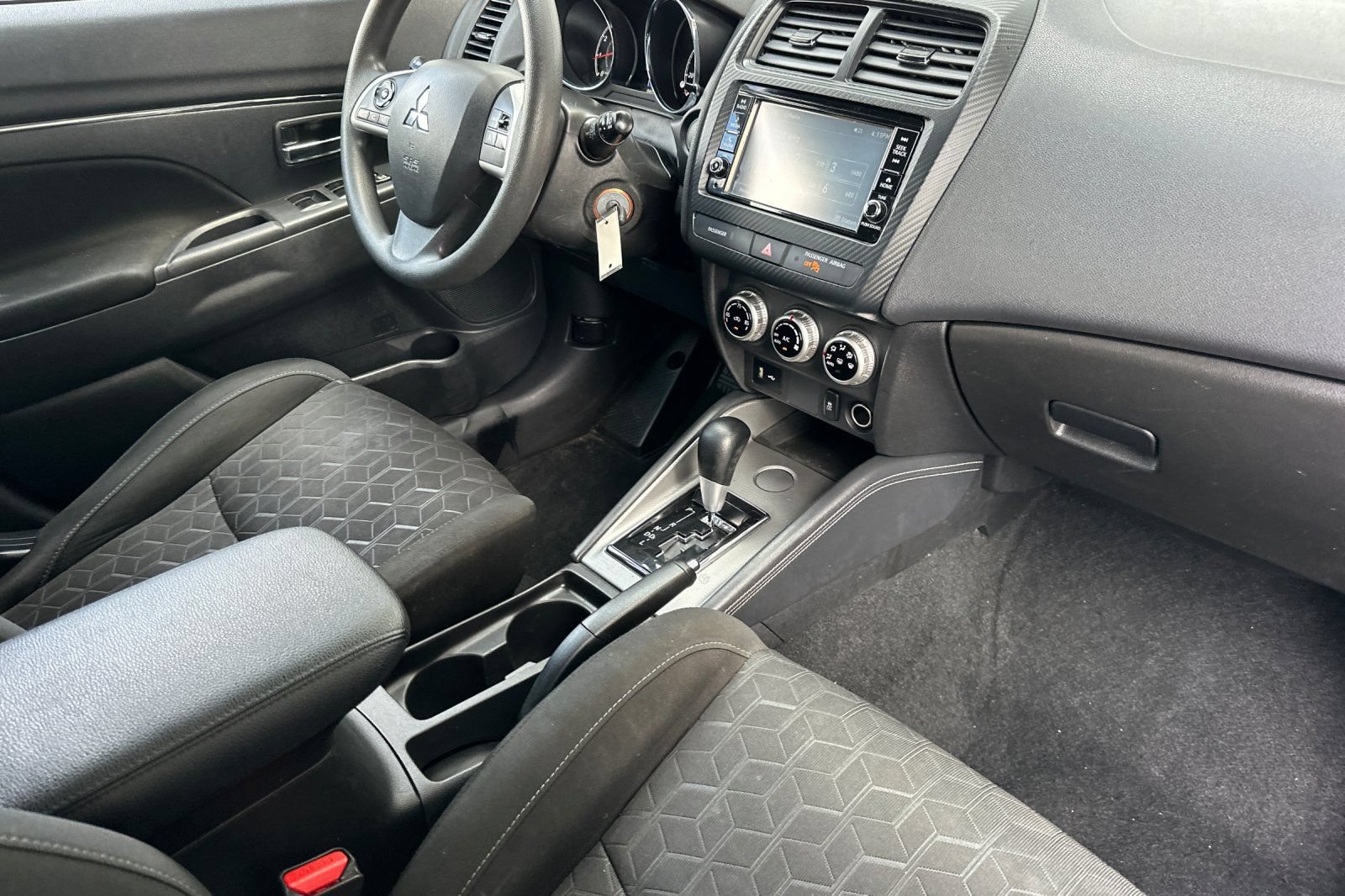 Used 2022 Mitsubishi Outlander Sport ES FWD image 16
