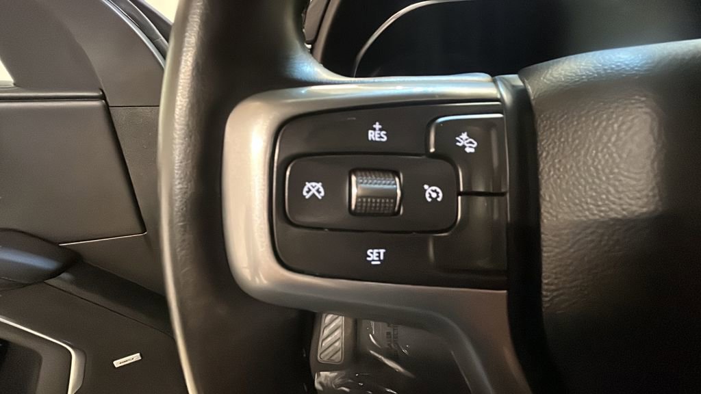 Used 2024 Chevrolet Suburban LT image 22