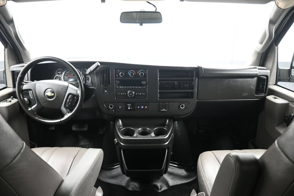 Used 2023 Chevrolet Express 3500 LS RWD image 33