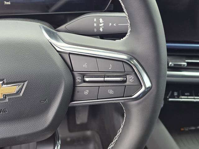 New 2026 Chevrolet Equinox EV LT AWD/4WD image 17