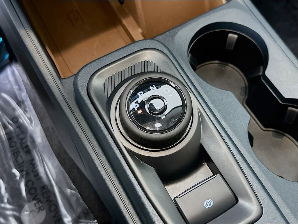 Used 2024 Ford Maverick Lariat w/ 4K Tow Package image 32