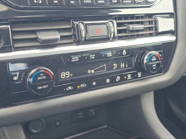 Used 2024 Nissan Pathfinder SL w/ SL Premium Package image 37