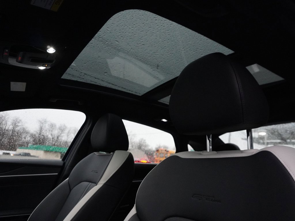 Used 2025 Kia K5 GT-Line w/ GT-Line Premium Package image 23