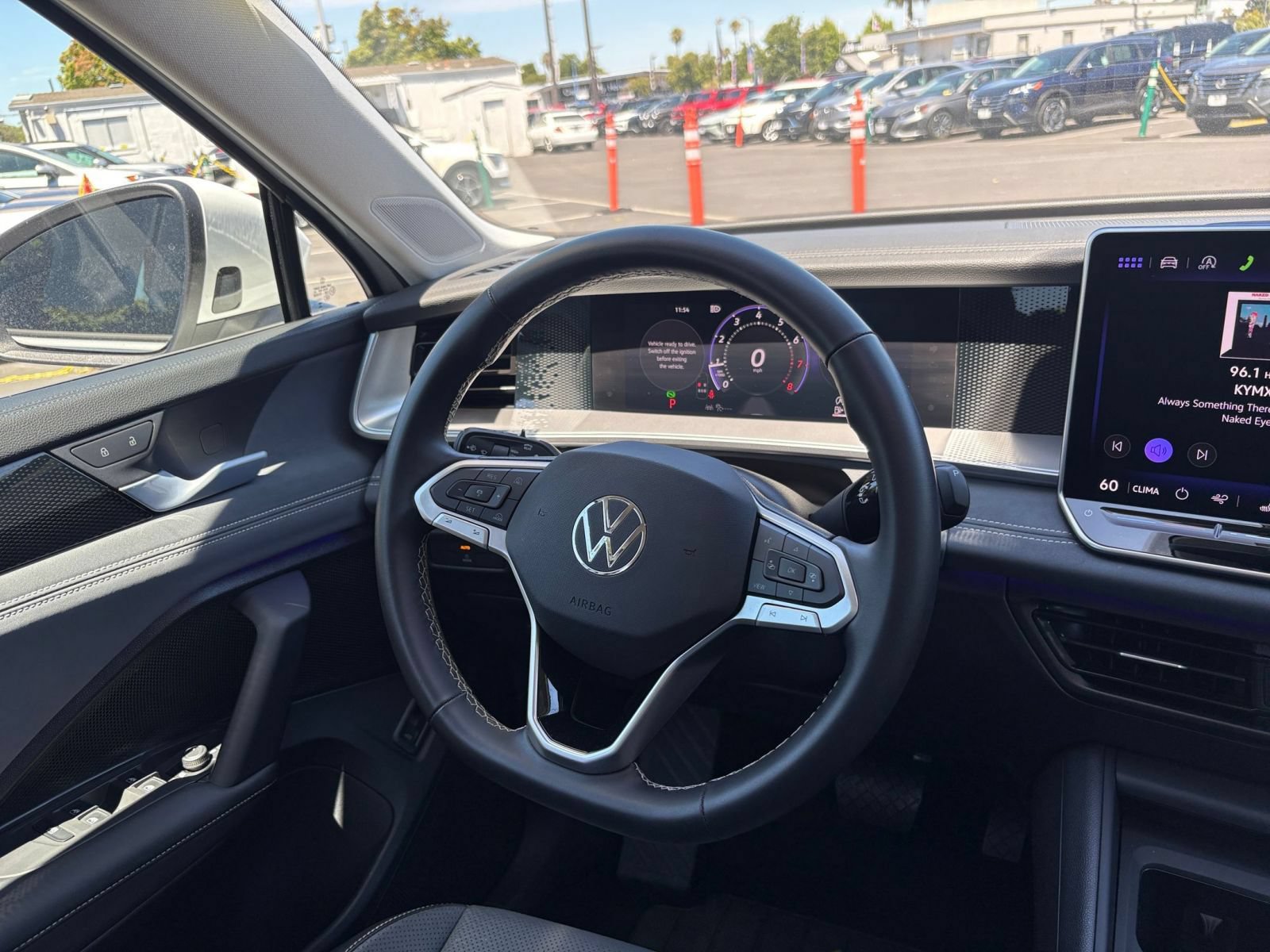Used 2026 Volkswagen Tiguan SE AWD/4WD image 35