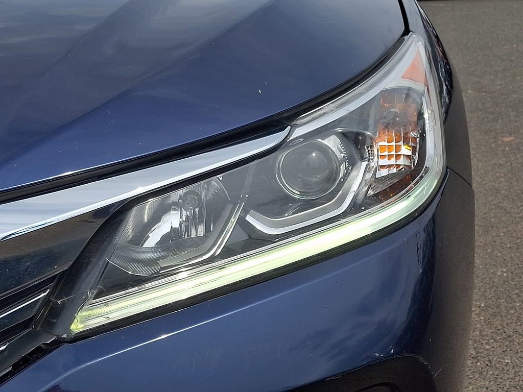 Used 2016 Honda Accord Sport image 10