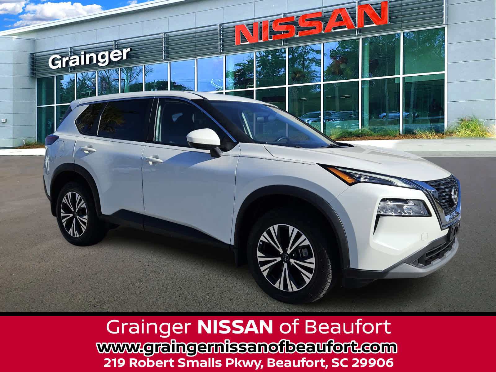 Used 2023 Nissan Rogue SV FWD image 1