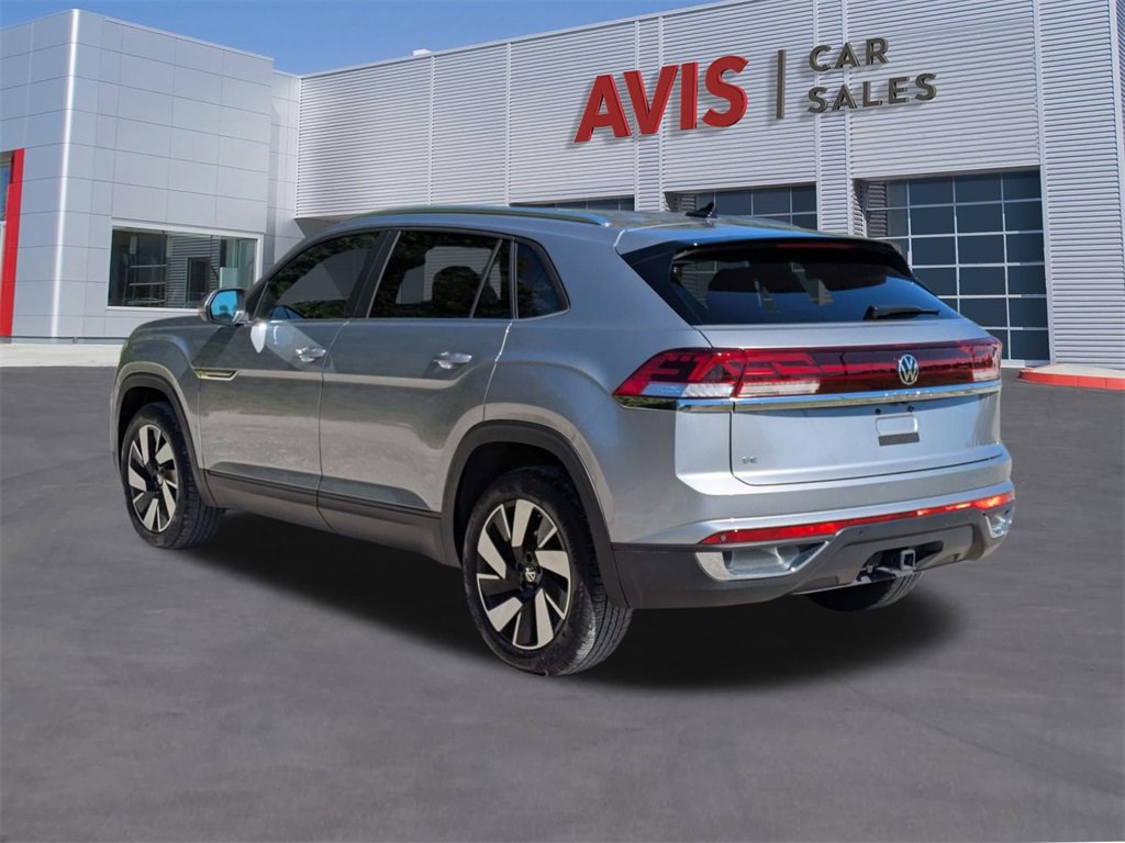 Used 2025 Volkswagen Atlas Cross Sport SE image 9