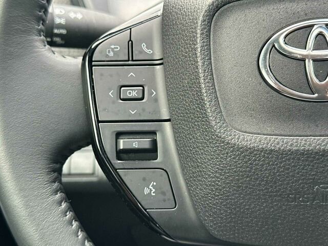 Used 2024 Toyota bZ4X FWD image 28