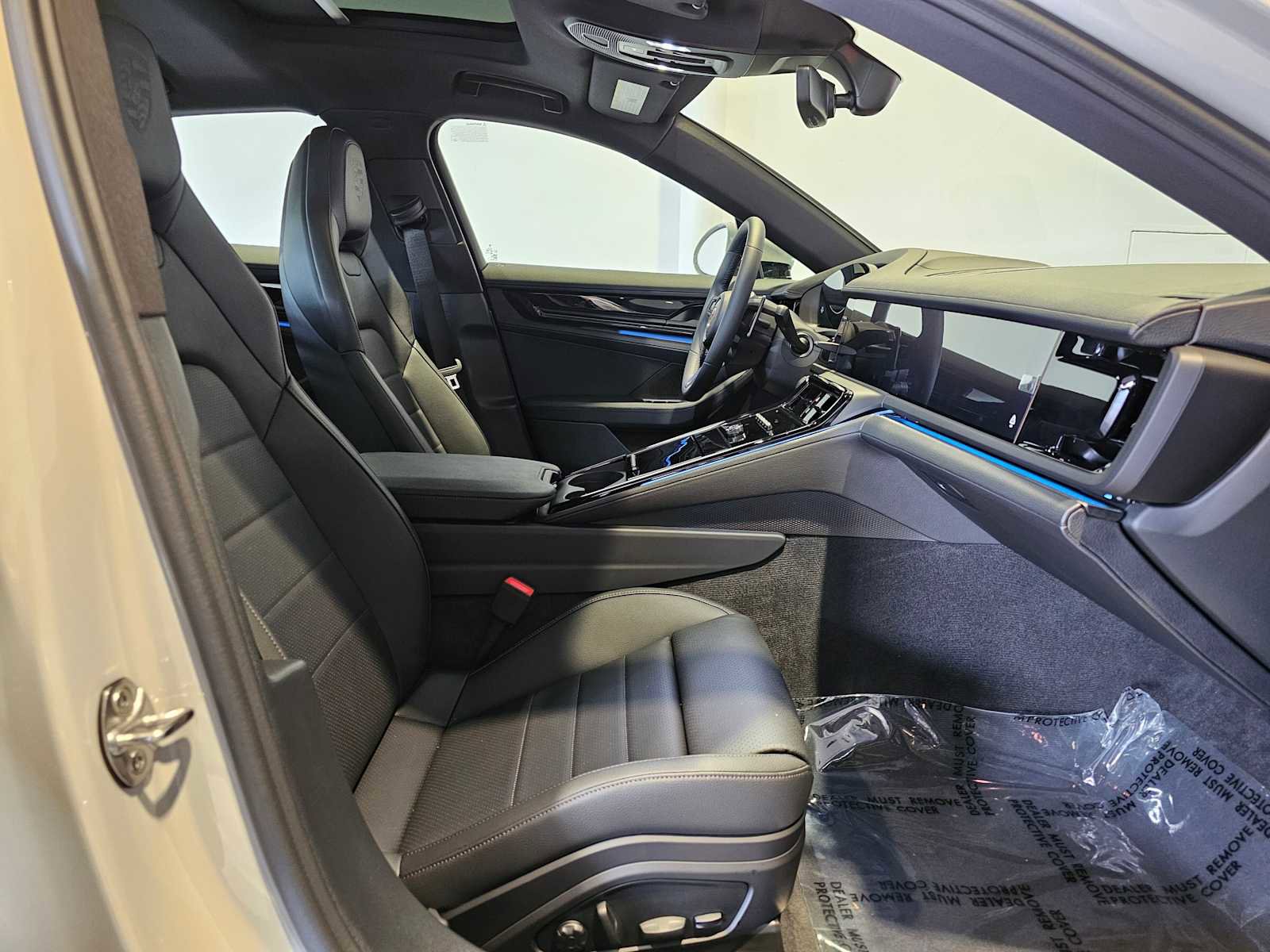 New 2025 Porsche Panamera 4 image 12