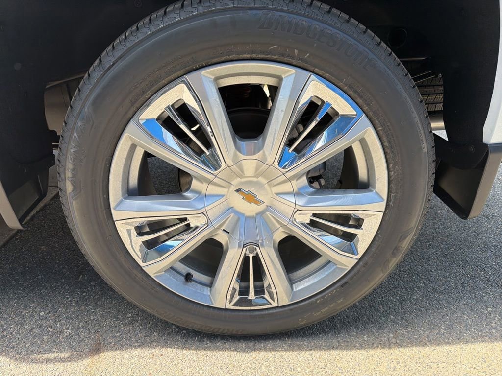 New 2026 Chevrolet Silverado 1500 High Country w/ Technology Package AWD/4WD image 26