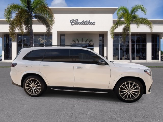 Used 2024 Mercedes-Benz GLS 450 4MATIC image 16