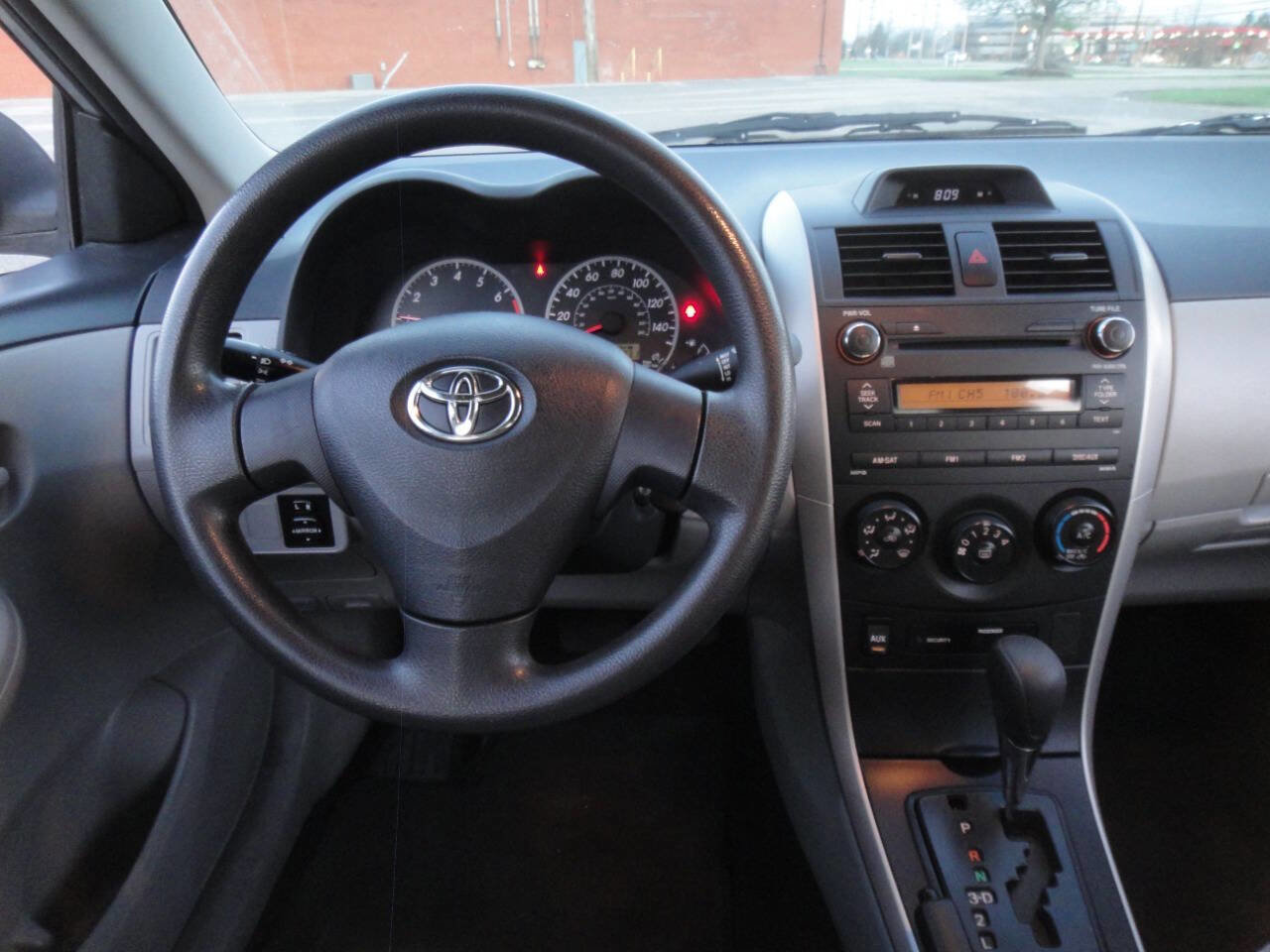 Used 2012 Toyota Corolla L FWD image 11