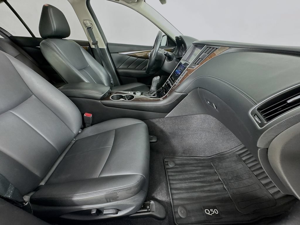 Used 2019 INFINITI Q50 Luxe w/ Essential Package (3.0T Luxe) RWD image 36