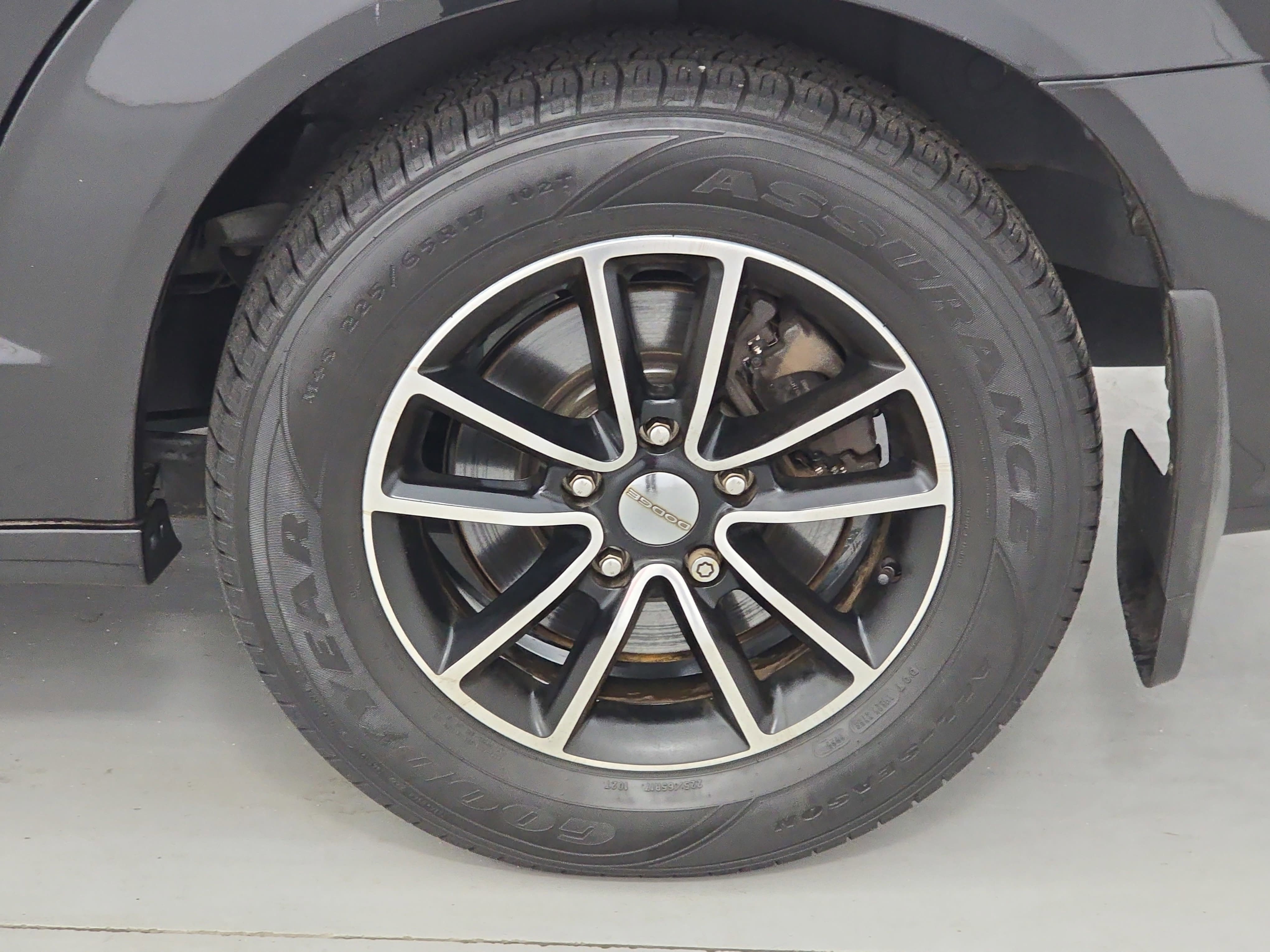 Used 2014 Dodge Grand Caravan SE FWD image 30