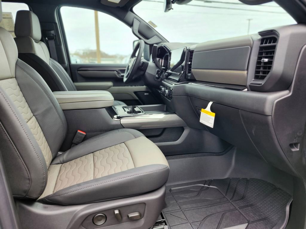 New 2026 Chevrolet Silverado 2500 ZR2 image 9