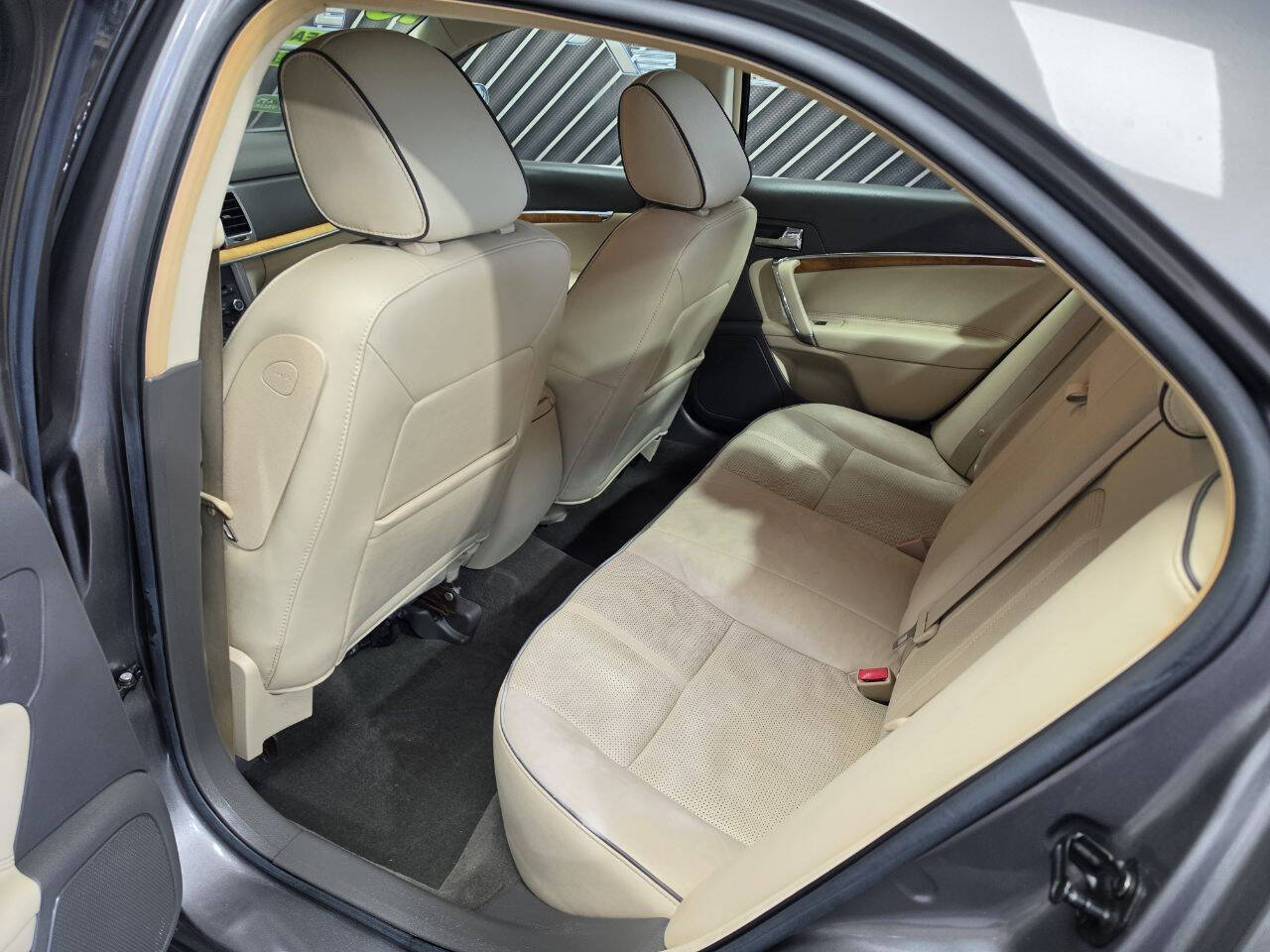 Used 2010 Lincoln MKZ FWD image 22