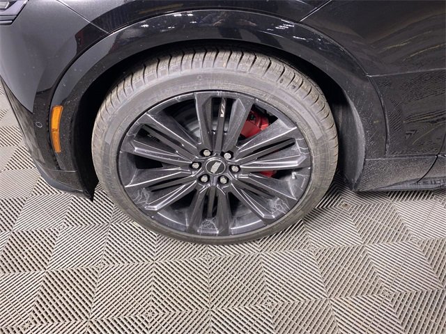 New 2026 Cadillac Lyriq V w/ LPO, Floor Liner Package image 39