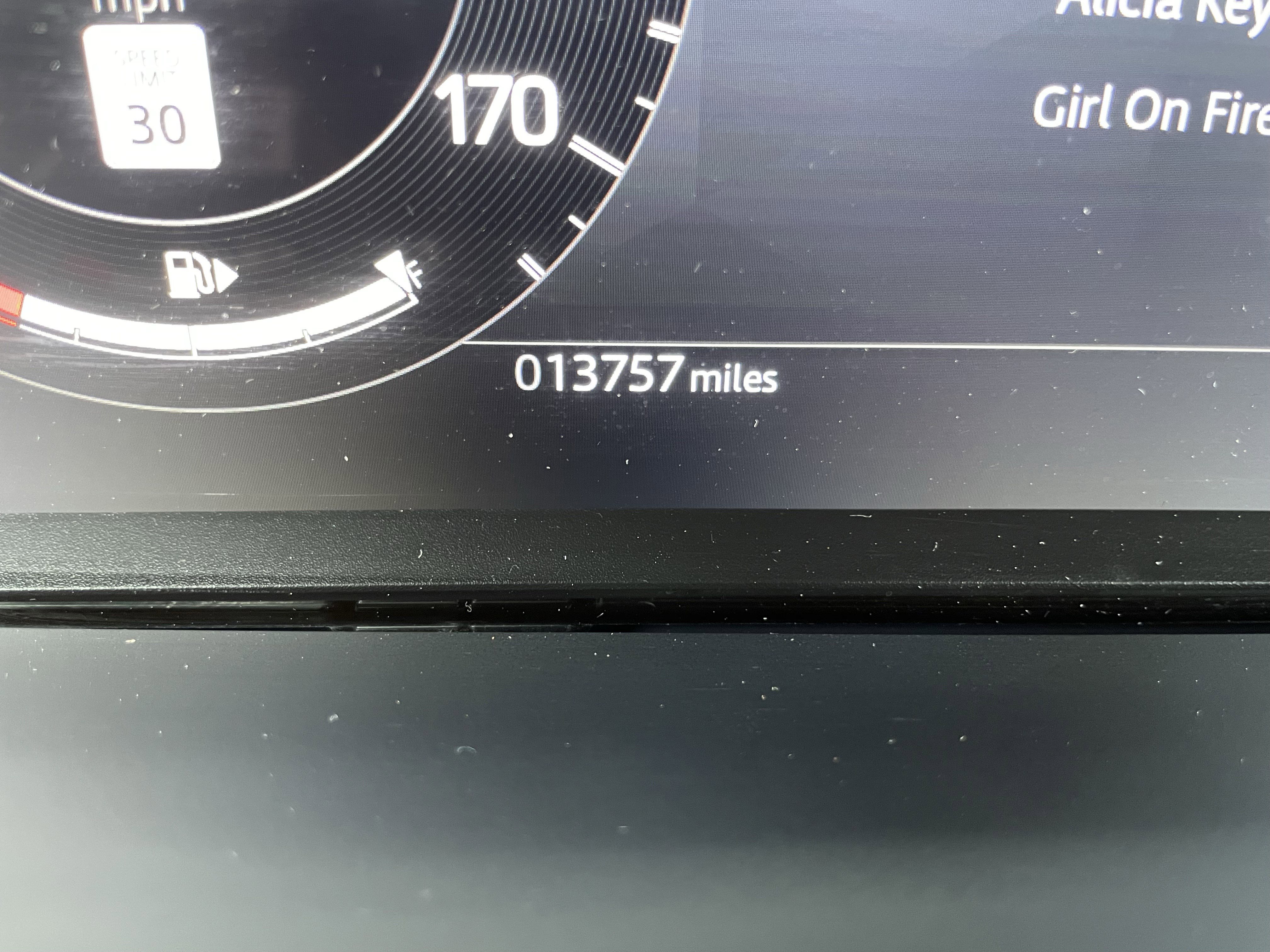 Used 2024 Land Rover Discovery Sport S image 24