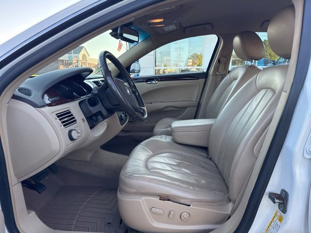 Used 2011 Buick Lucerne CXL image 12